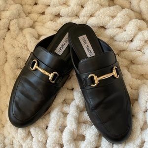 🥂SOLD🥂 Black Steve Madden Mules